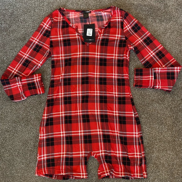 NWT Plaid Sleep Romper - Picture 3 of 11